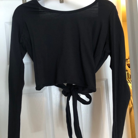lululemon tie back top - Picture 2 of 2